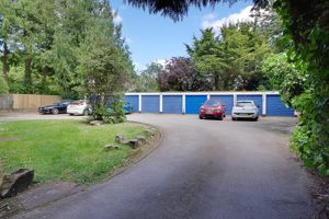 Rear External- click for photo gallery